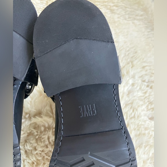 NWOB Frye Veronica Flex Harness Boots in Black Sz 8.5. - Picture 15 of 15
